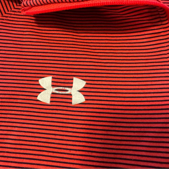 UNDER‎ ARMOUR Pullover Womens Med. HeatGear Coral Striped 1/4 Zip Workout - Picture 3 of 8